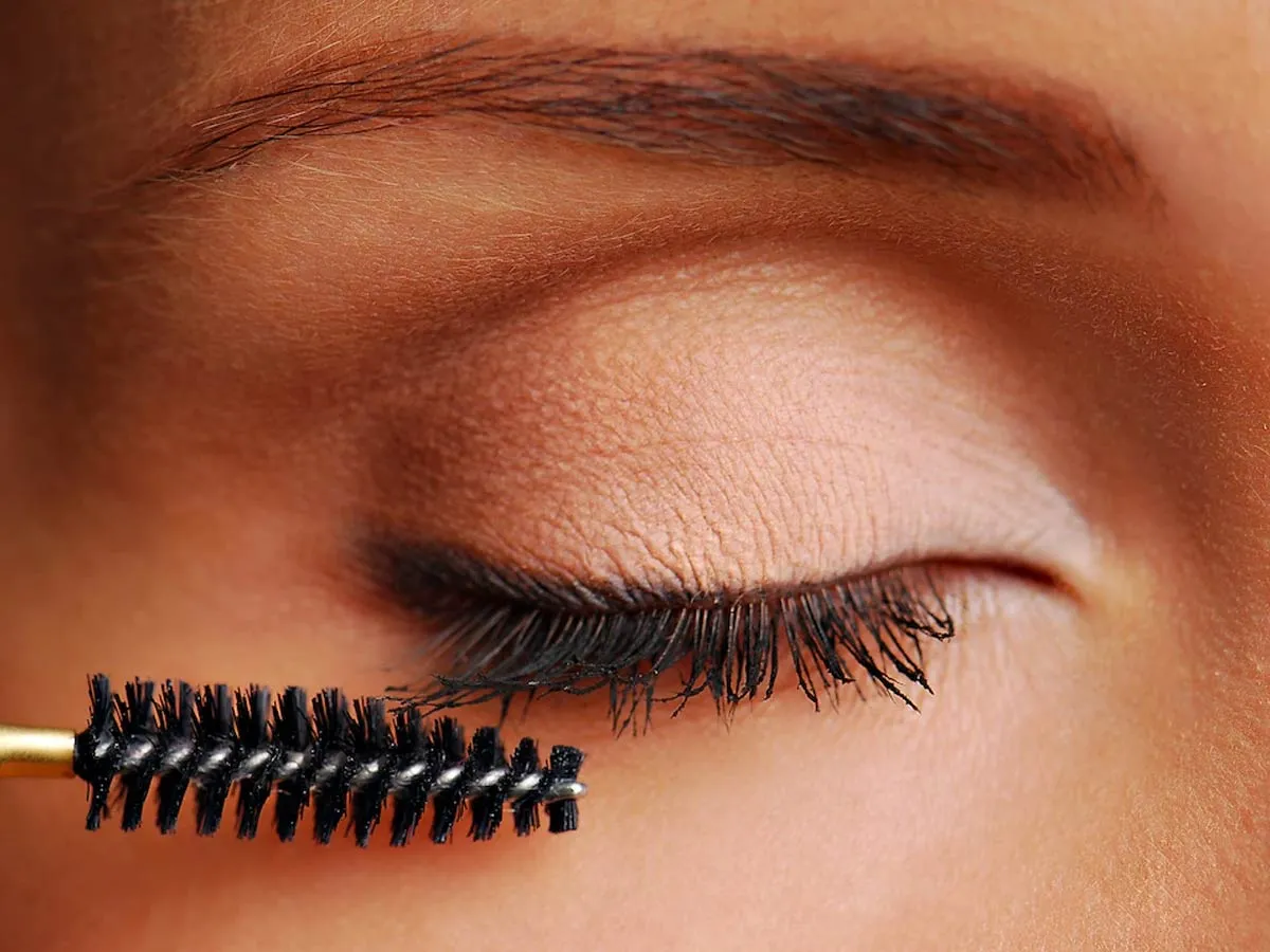 how-often-you-should-use-mascara