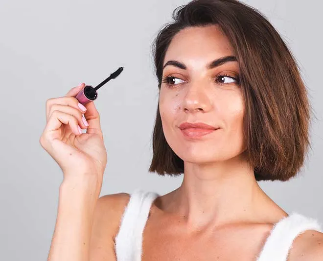 how-to-apply-mascara-perfectly
