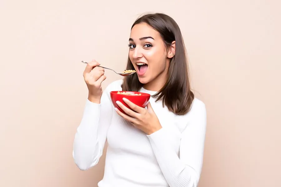 why eating small meals 5 6 times a day is beneficial
