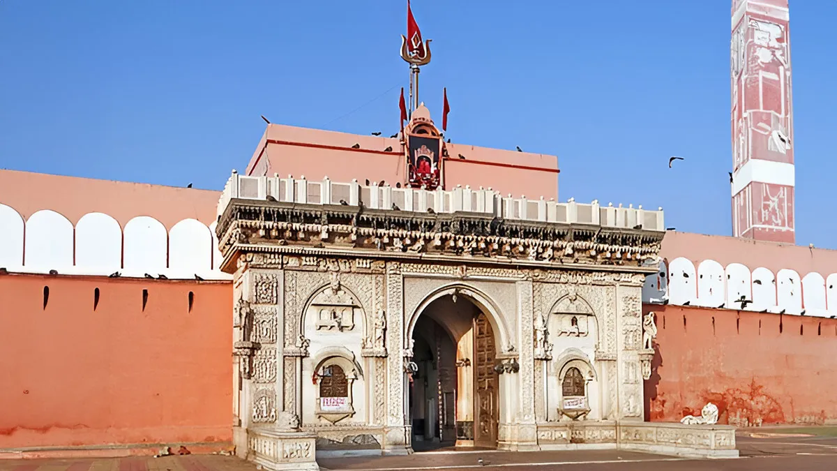 famous temples in india 