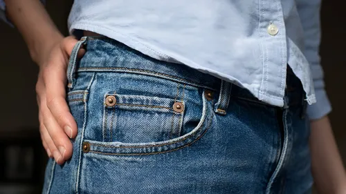 Jeans Button History 