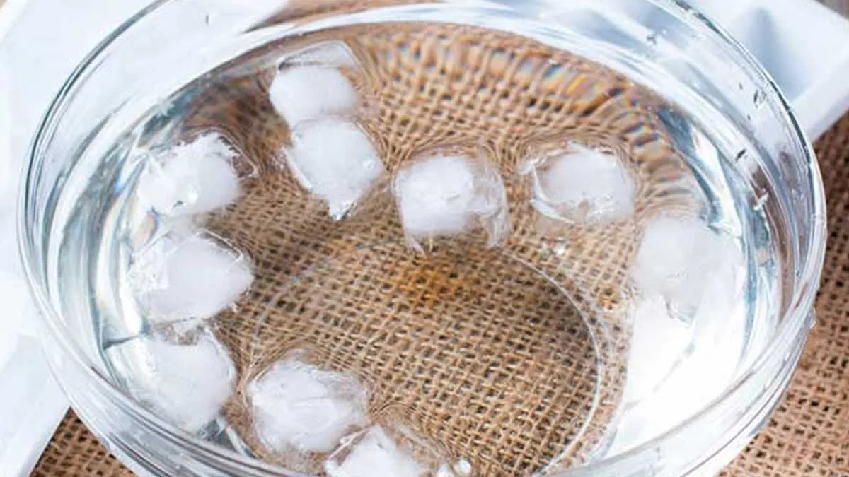 Benefits-of-Ice-Water-Facial-in-Hindi-2