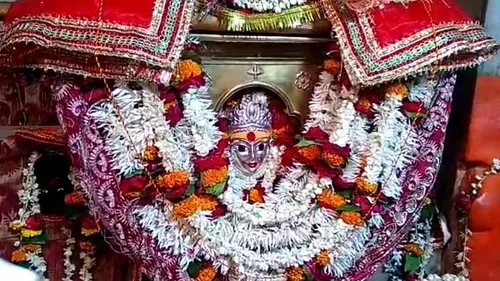 maa chandraghanta mandir in prayagraj travel guide