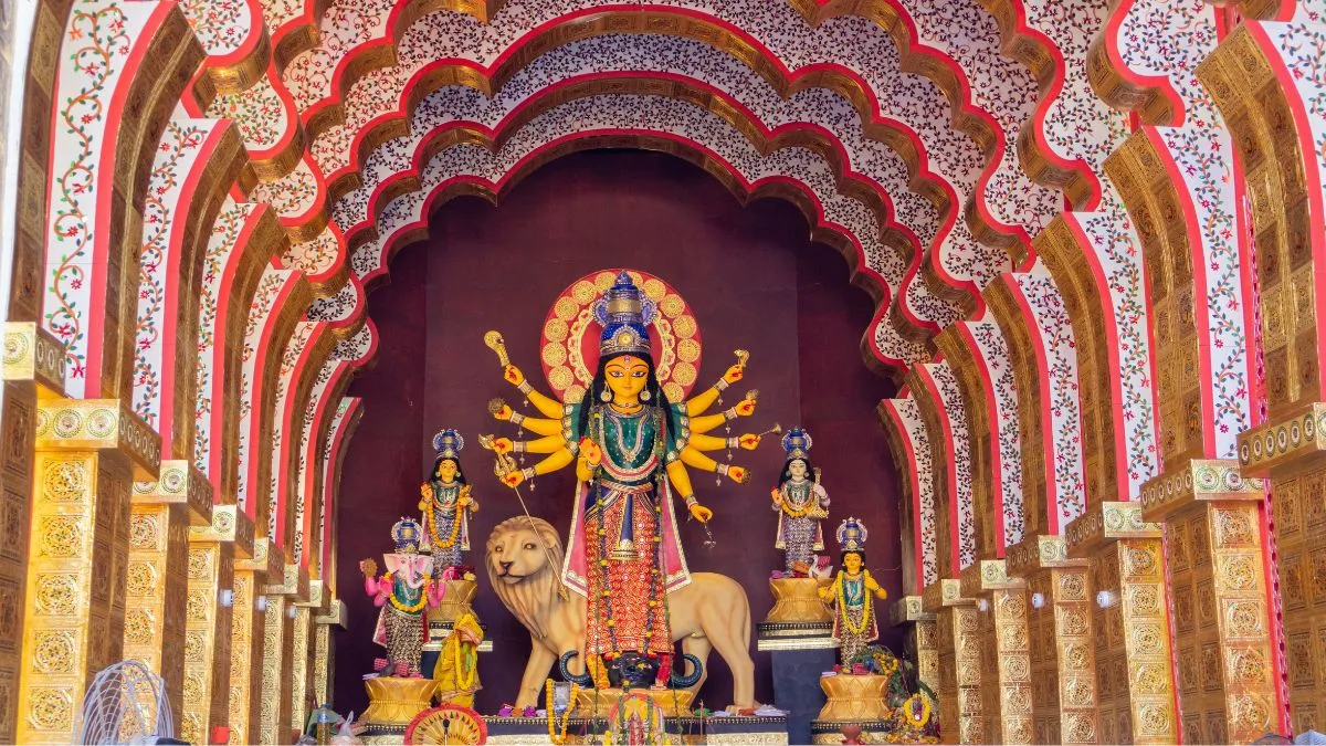 navratri durga pandals in delhi ncr (2)