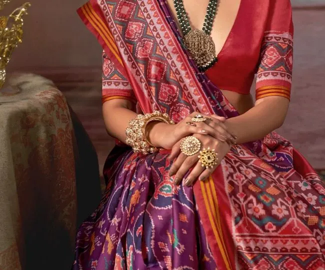 gujarati patan patola saree speciality (1)