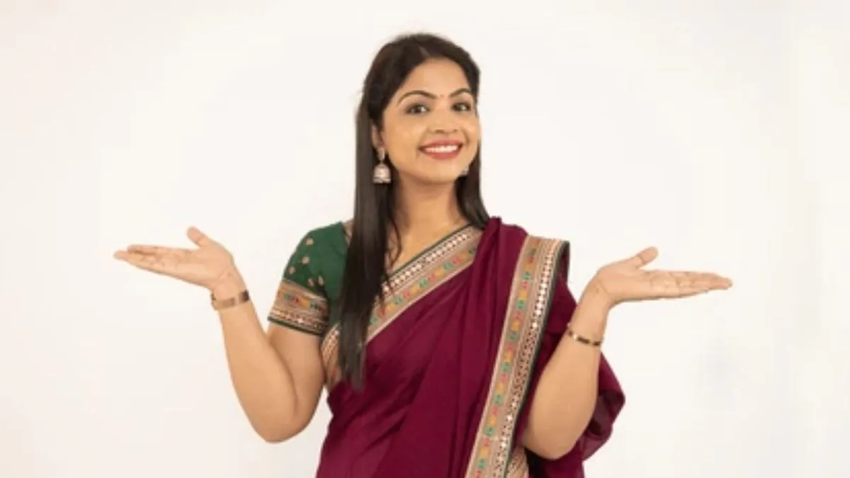 how to repair safety pin holes in expensive saree  (2)