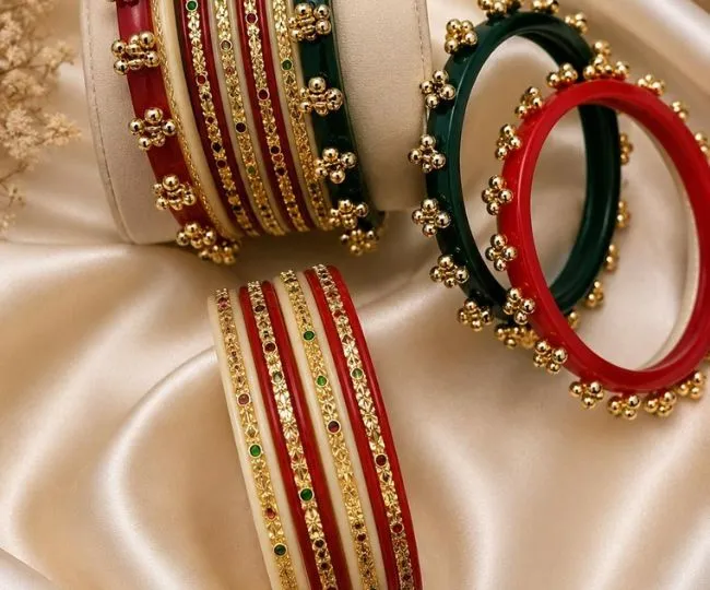 stylish red bangle colour combinations (3)