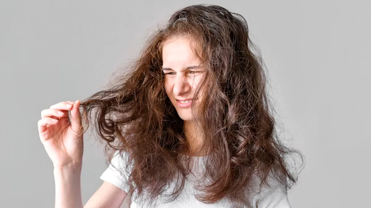 how to fix frizzy wavy hair in the morning