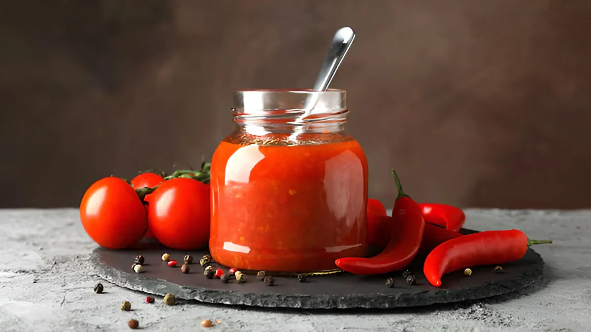 How long does pasta sauce last in the fridge