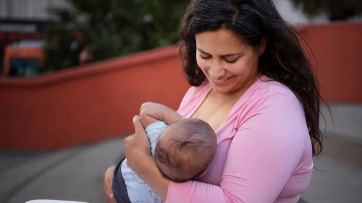 breast cancer awareness month pregnancy and breastfeeding connection (2)