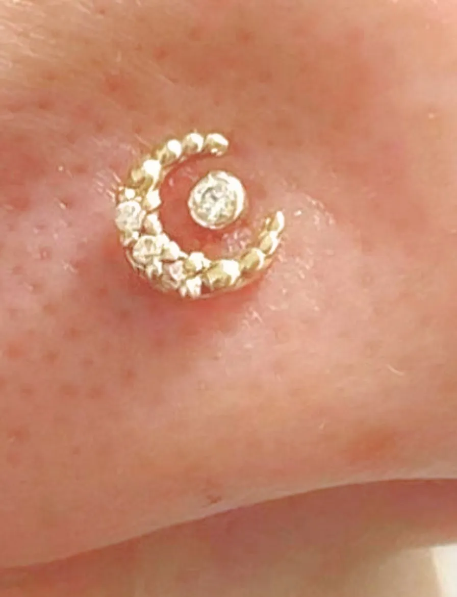 gold nose pin latest designs (7)