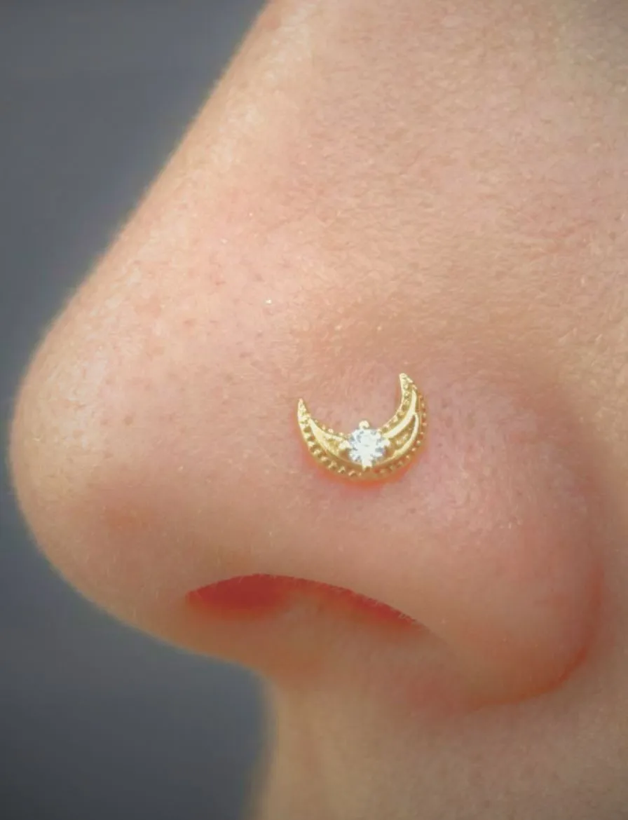 gold nose pin latest designs (8)