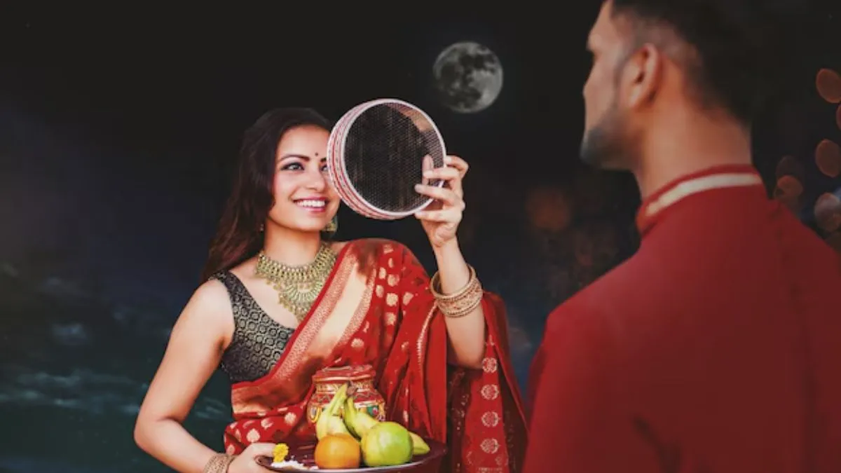 how modern husbands fasting for wives in karwa chauth (1)