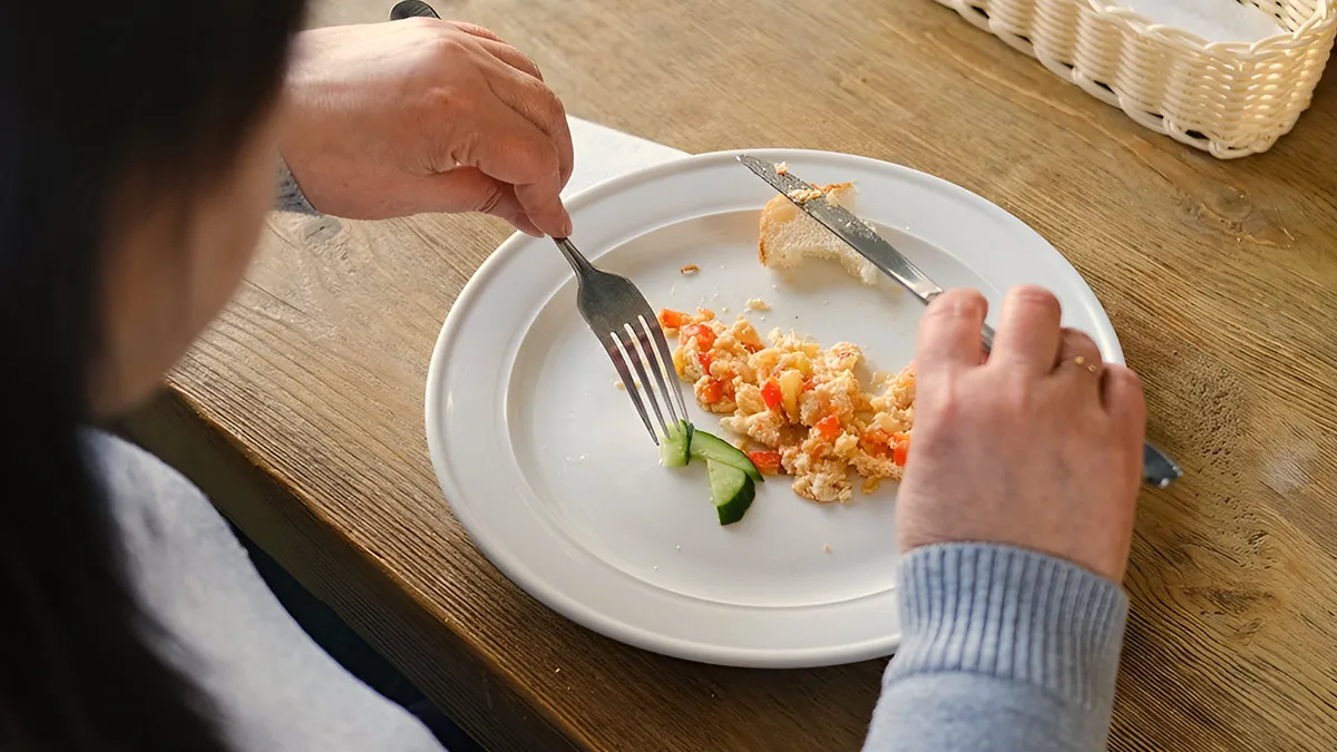 table manners etiquette rules