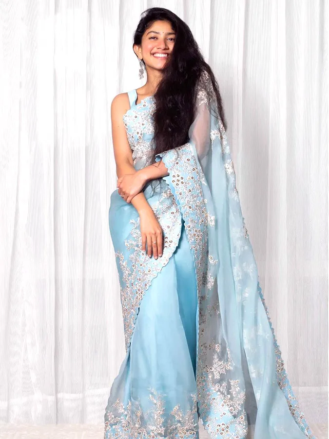 blue saree