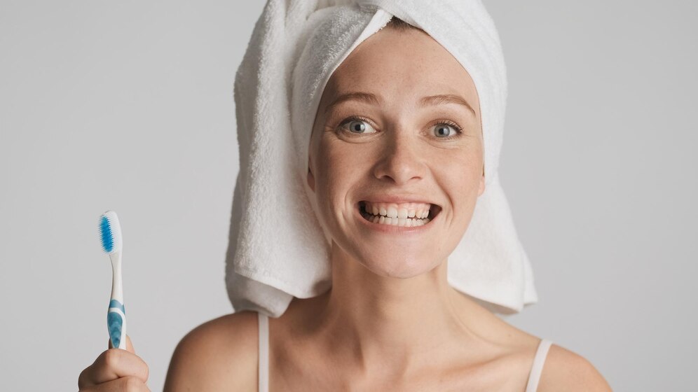 tooth brush cleaning