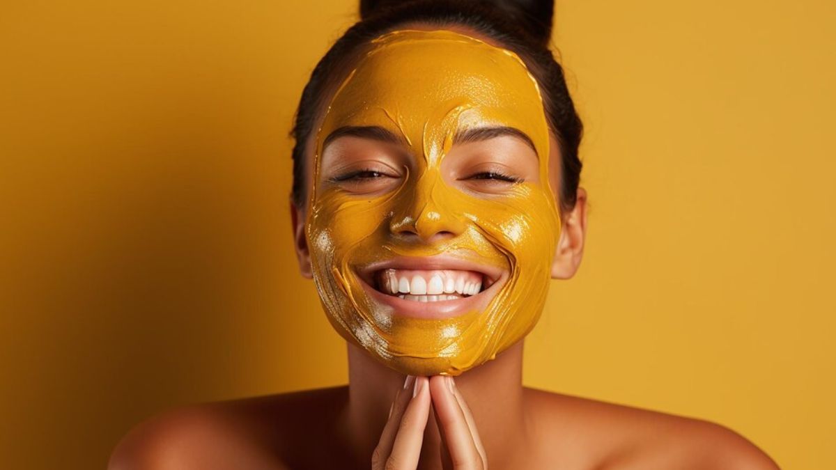 Turmeric-face-pack-homemade (3)