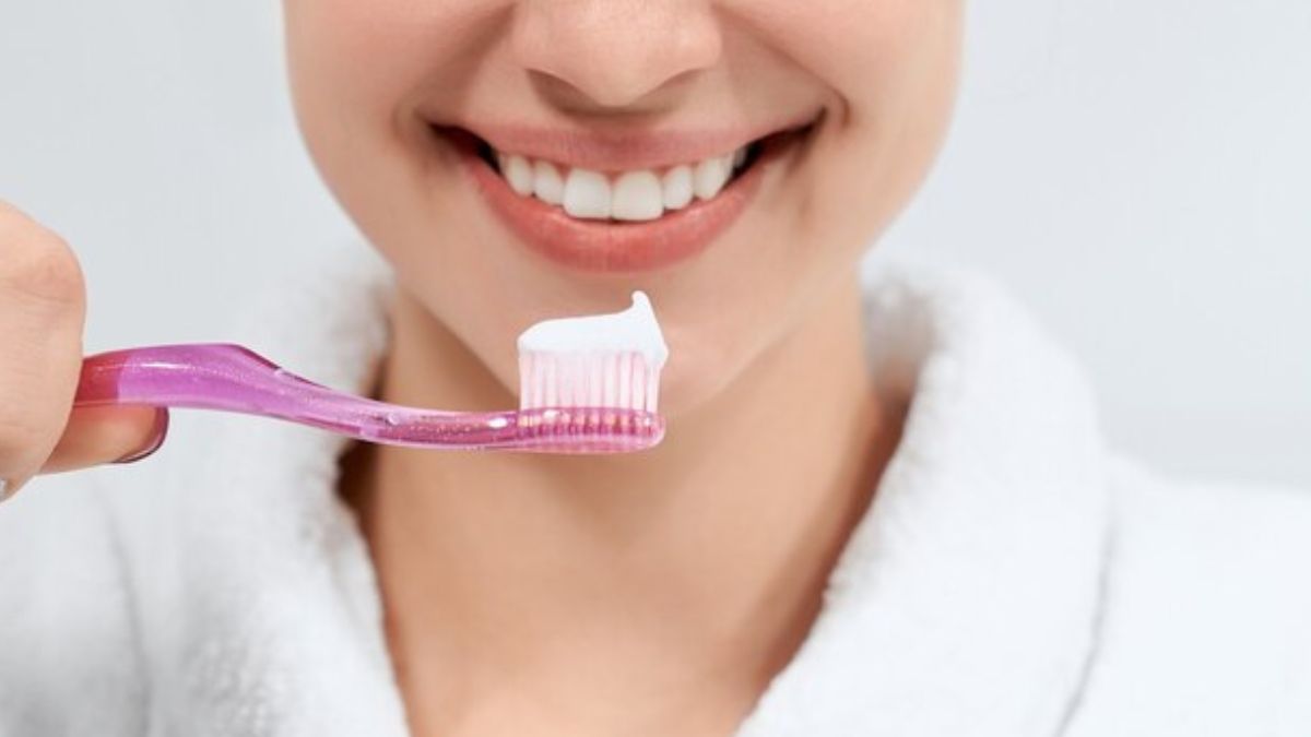 tooth-brush-1729709090660