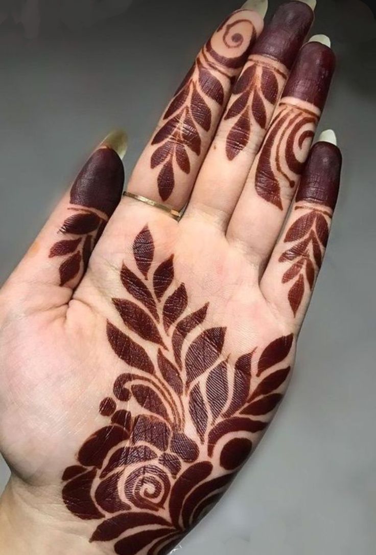 Floral Tikki Mehndi Design