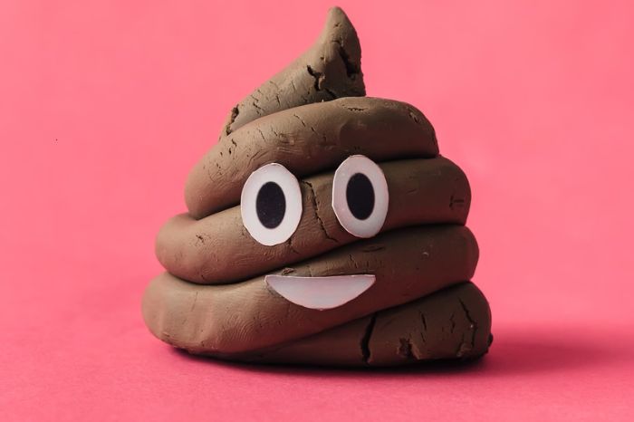 Why-does-your-stool-float-and-not-sink-Is-sinking-stool-healthier-than-floating-stool-65 (1)