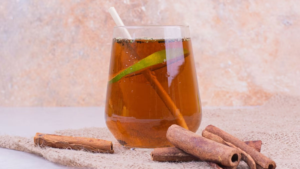 benefits-of-consuming-cinnamon-water-main (2)
