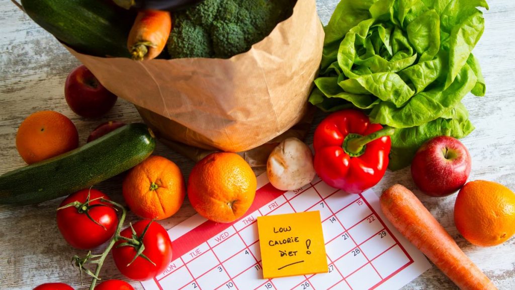 low-calorie-foods1682306796286-1024x576