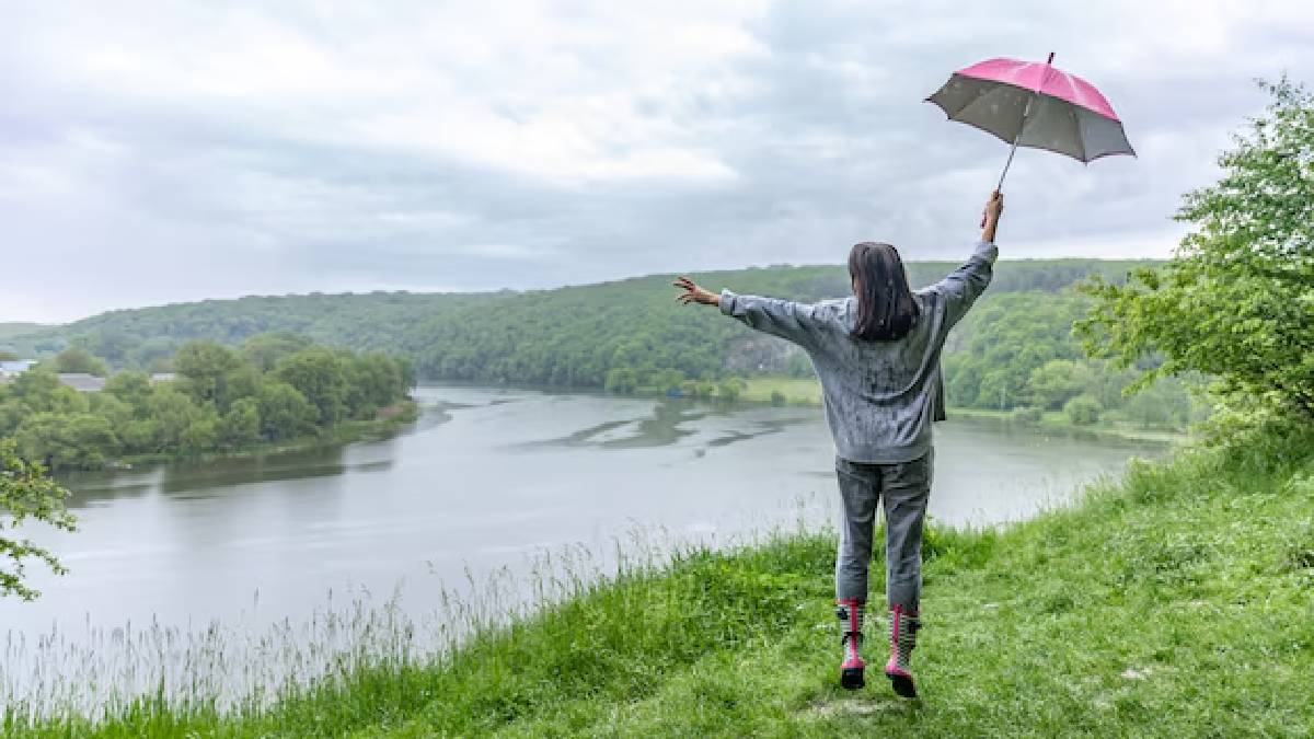மழைக்காலத்தில் பயணம் மேற்கொள்ள இருக்கிறீர்களா? இந்த வழிமுறைகளை பின்பற்றவும்