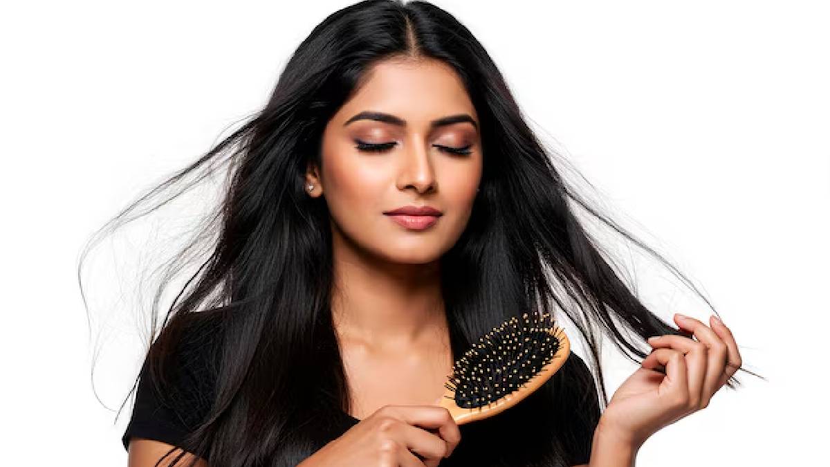 அடர்த்தியான மற்றும் நீளமான கூந்தலுக்கு சில எளிய டிப்ஸ்கள்; இவற்றை அவசியம் பின்பற்றவும்