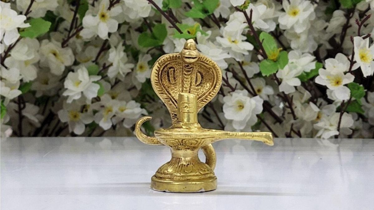 gold shivalingam