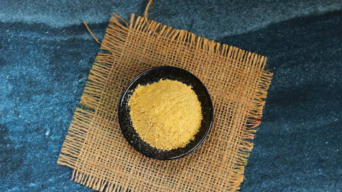 Gram Flour Face Pack