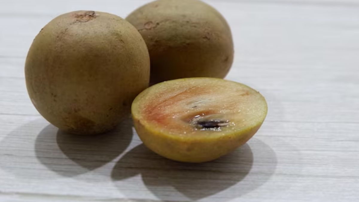 sapota fruit face pack 1