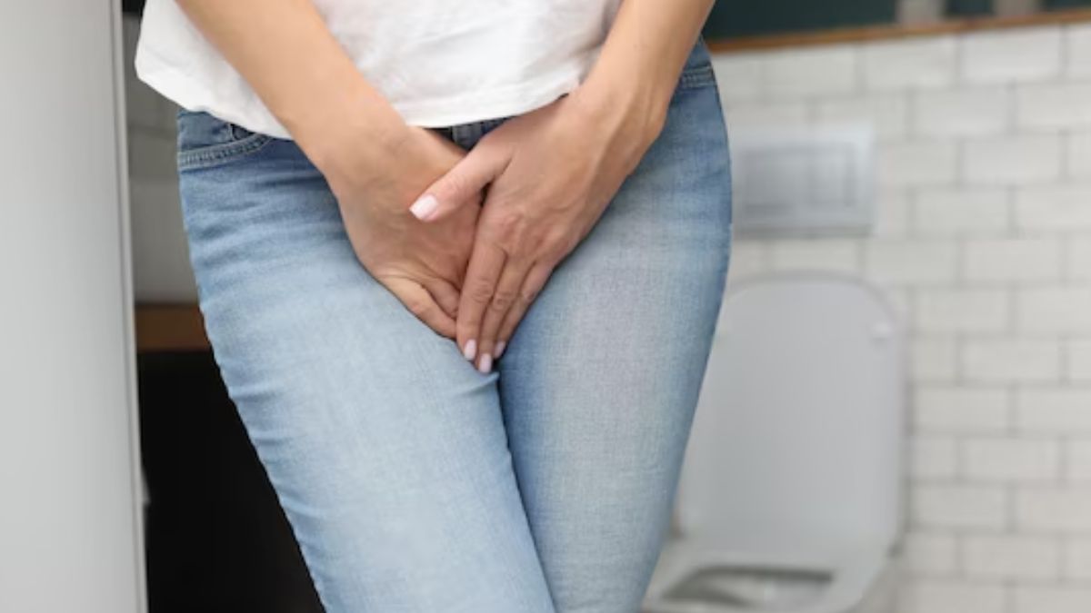 லேசான தும்மல் அல்லது இருமலுடன் கூட சிறுநீர் கசிவு பிரச்சனை இருந்தால் இந்த யோகா ஆசனங்களை முயற்சிக்கவும் 
