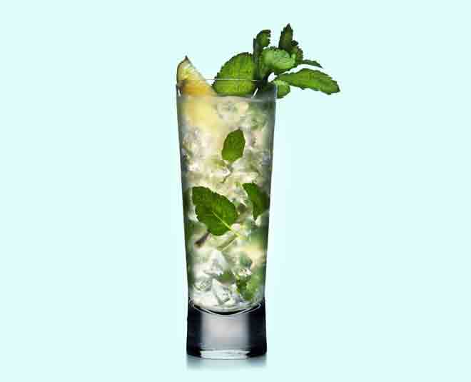 Collins glass collins glass according to drink