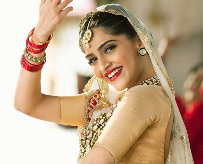 priya agarwal inside 