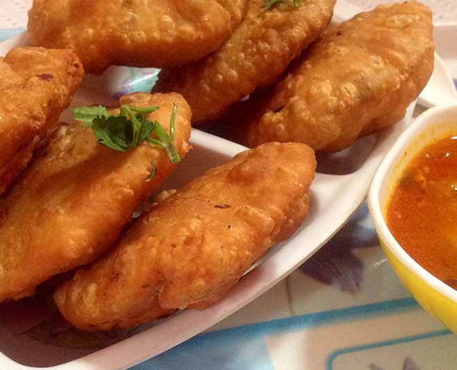 rajasthani traditional food big kachori 