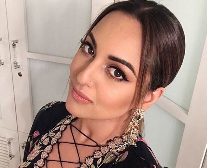 Nude कलर की लिपस्टिक में gorgeous सोनाक्षी Sonakshi beauty evolution inside