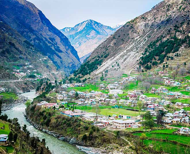 देखिए अयून घाटी की सुन्दरता pakistan photos