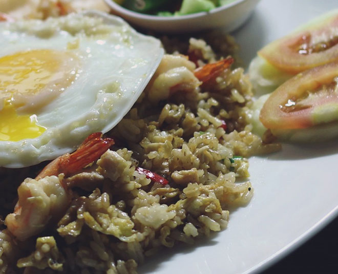 Nasi campur है इंडोनेशिया का स्ट्रीट फूड Bali street food