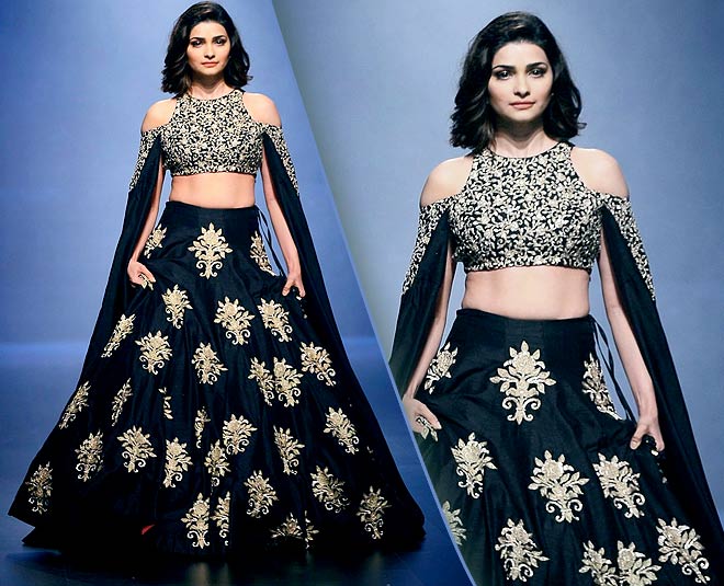 प्राची देसाई का cold shoulder blouse bollywood divas blouses trend