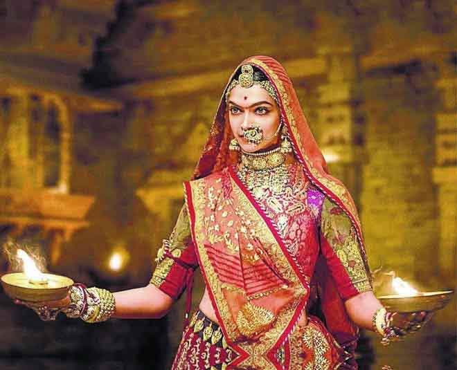 Whoa! Do you know the cost and weight of lehenga Deepika donned in ' Padmavati'?