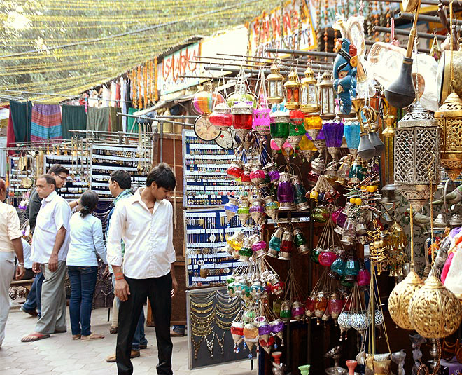जनपथ मार्केट janpath market