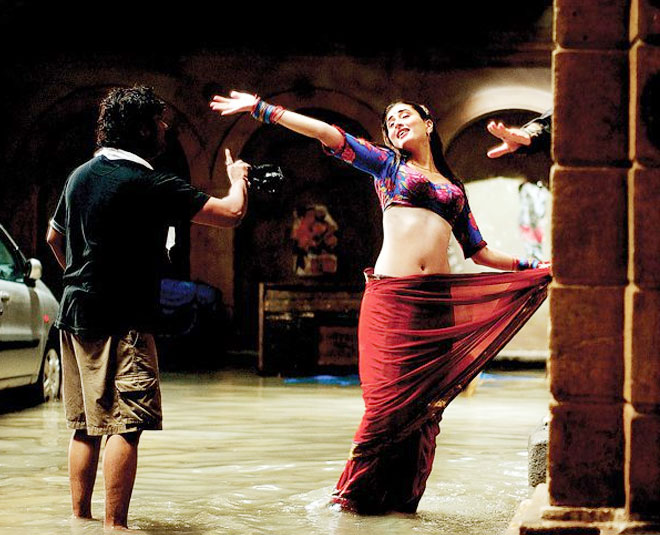 बहता है मन कहीं, कहां जानते नहीं, भागे रे मन कहीं. kareena