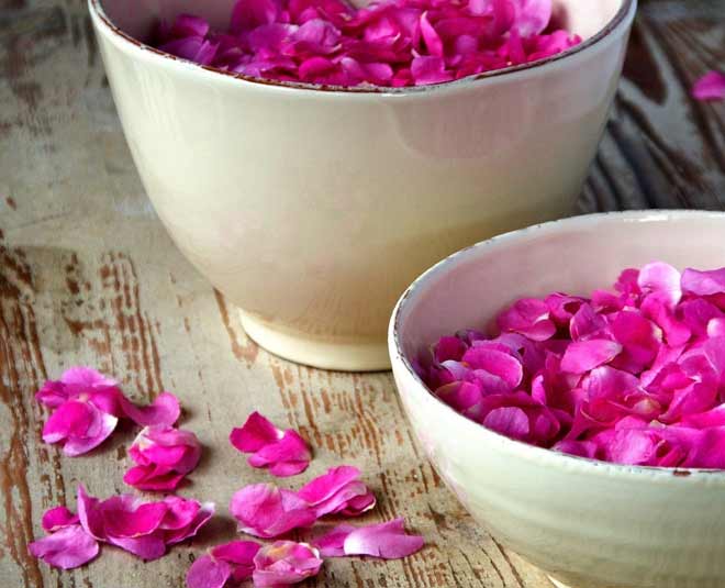 Face Pack With Rose Water inside 