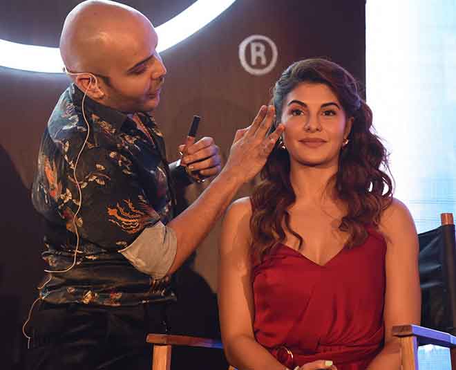 Jacqueline Fernandez shaan body shop inside 