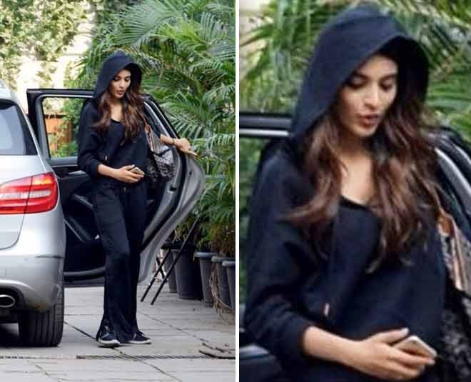 Nidhhi Agerwal workout inside 