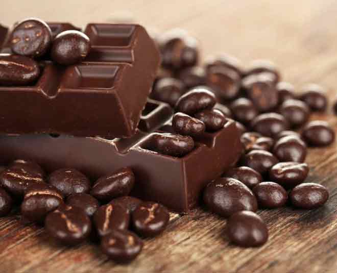 dark chocolate food in