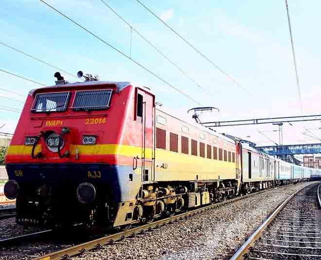 indian railway women  safety inside