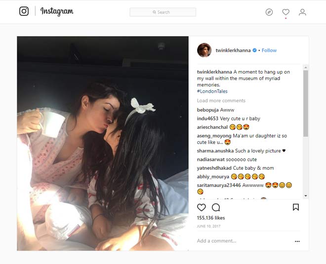 twinkle akshay daughter Nitara inside 