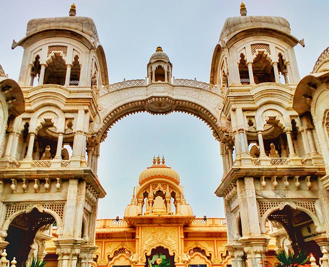 Krishna janmashtami travel vrindavan banke bihari temple 