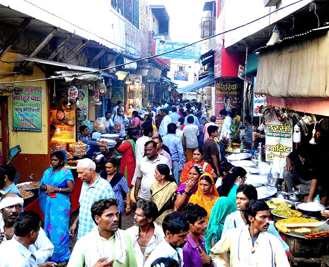 Krishna janmashtami travel vrindavan banke bihari temple 